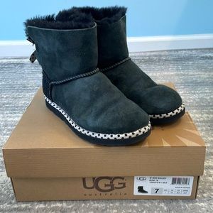 Ugg Mini Bailey Bow Black 78 Size 7